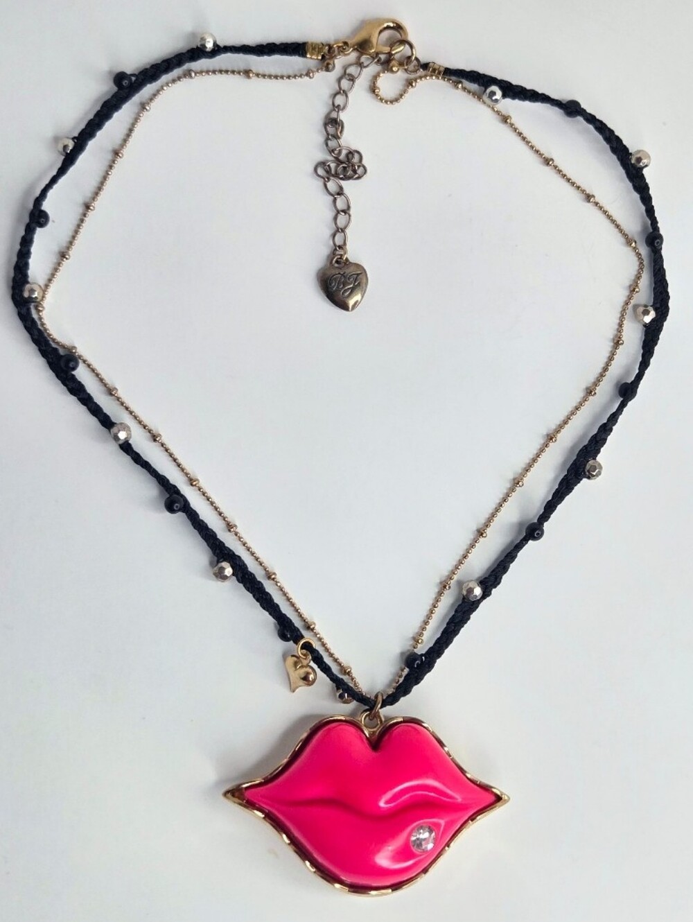 Betsey Johnson Y2K "First Date" Hot Pink Kiss Lips Pendant Necklace Retired